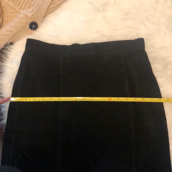Vintage PRIMA DONNA Real Suede skirt - Picture 12 of 12